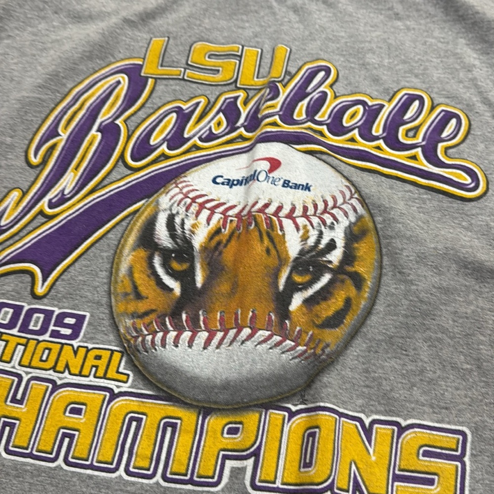 Alstyle LSU Tigers 2009 National Champions shirt sz XL‎